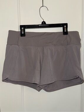 Lululemon Run Times Short II - 4 inches, in Dark Chrome - size 6